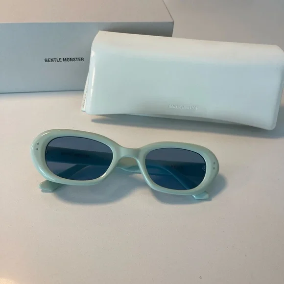 GENTLE MONSTER | Accessories | Never Worn Gentle Monster  display picture 3